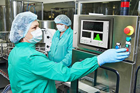 Steuerung und Überwachung mit HMI in Produktionsumgebungen