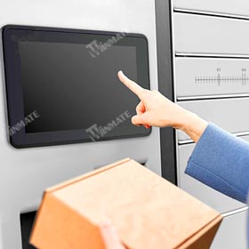 Über den Panel-PC wird das Schließfach gesteuert