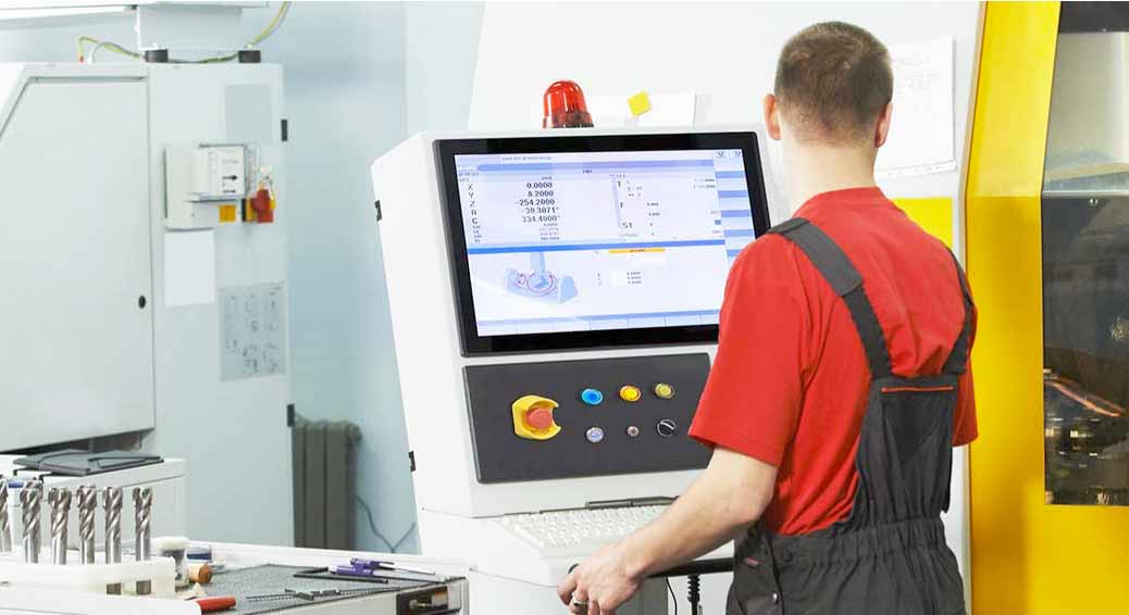 Die Kombination aus Industriedisplay und Box-PC dienst als HMI / Panel-PC ideal etwa zur Maschinensteuerung