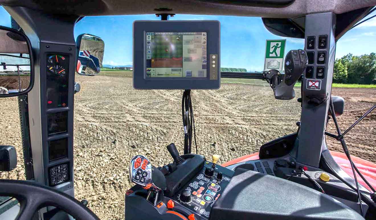 Rugged Panel-PCs in landwirtschaftlichen Fahrzeugen